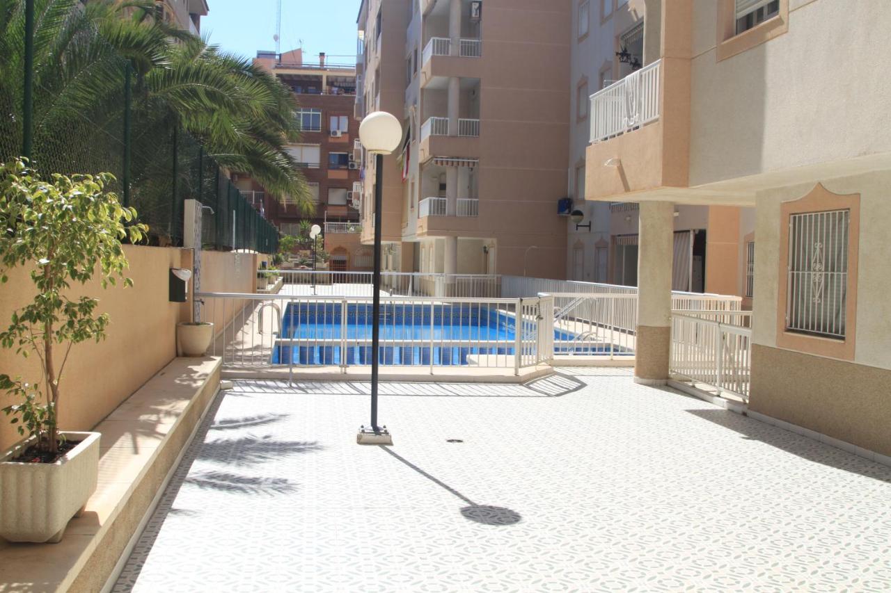 Apartamento Urbano Arregui Appartement Torrevieja Buitenkant foto